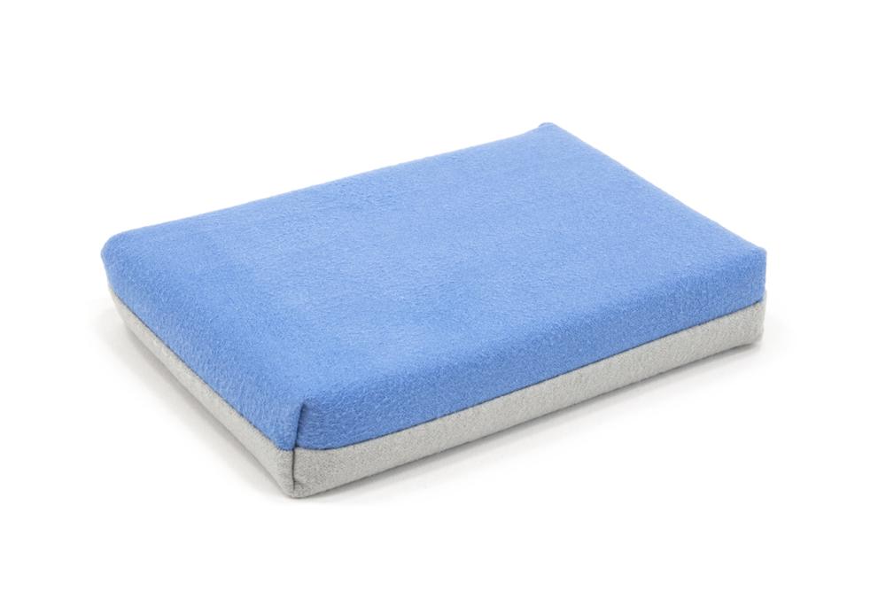 Microfiber Suede Applicator Sponge with Plastic Barrier - Blue & Gray